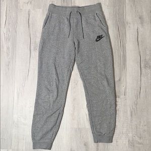 Nike Joggers (Gray)